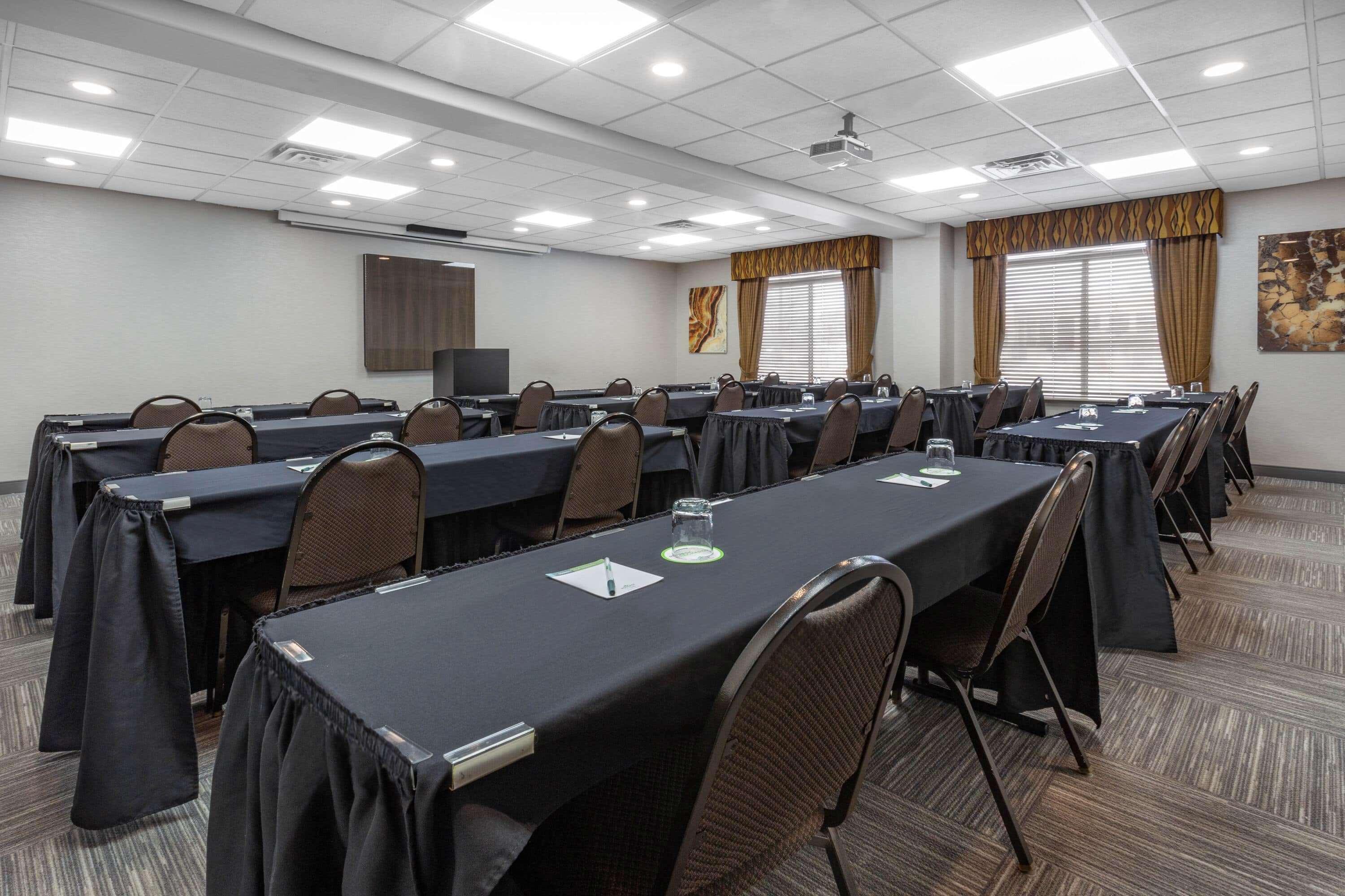 Wingate By Wyndham Tinley Park Hotel Exterior photo