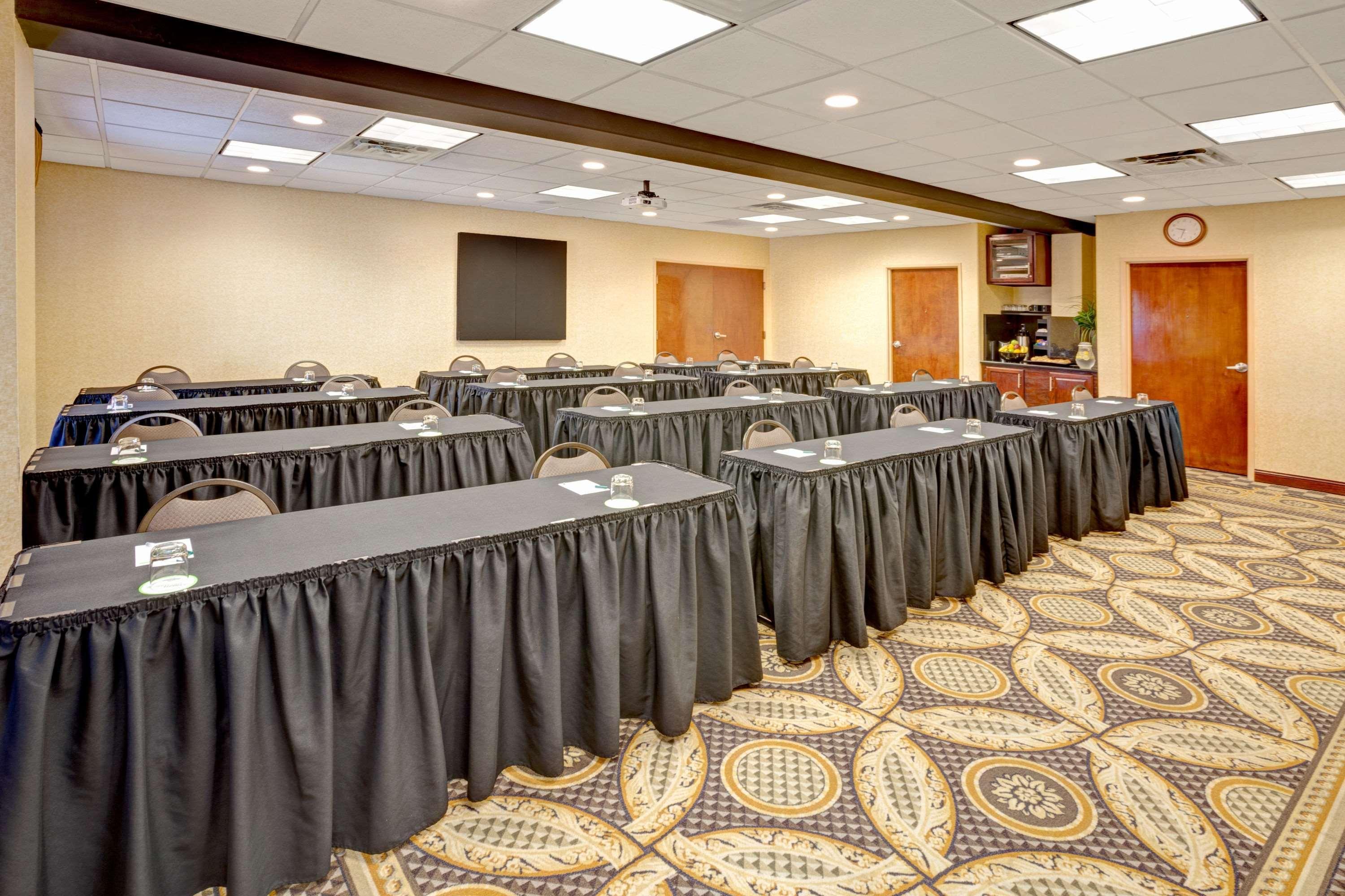 Wingate By Wyndham Tinley Park Hotel Exterior photo