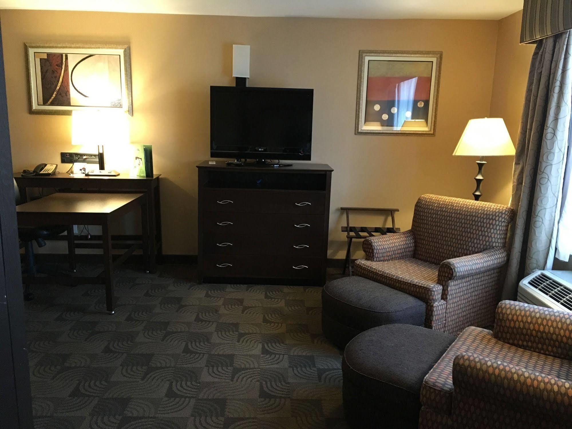 Wingate By Wyndham Tinley Park Hotel Exterior photo