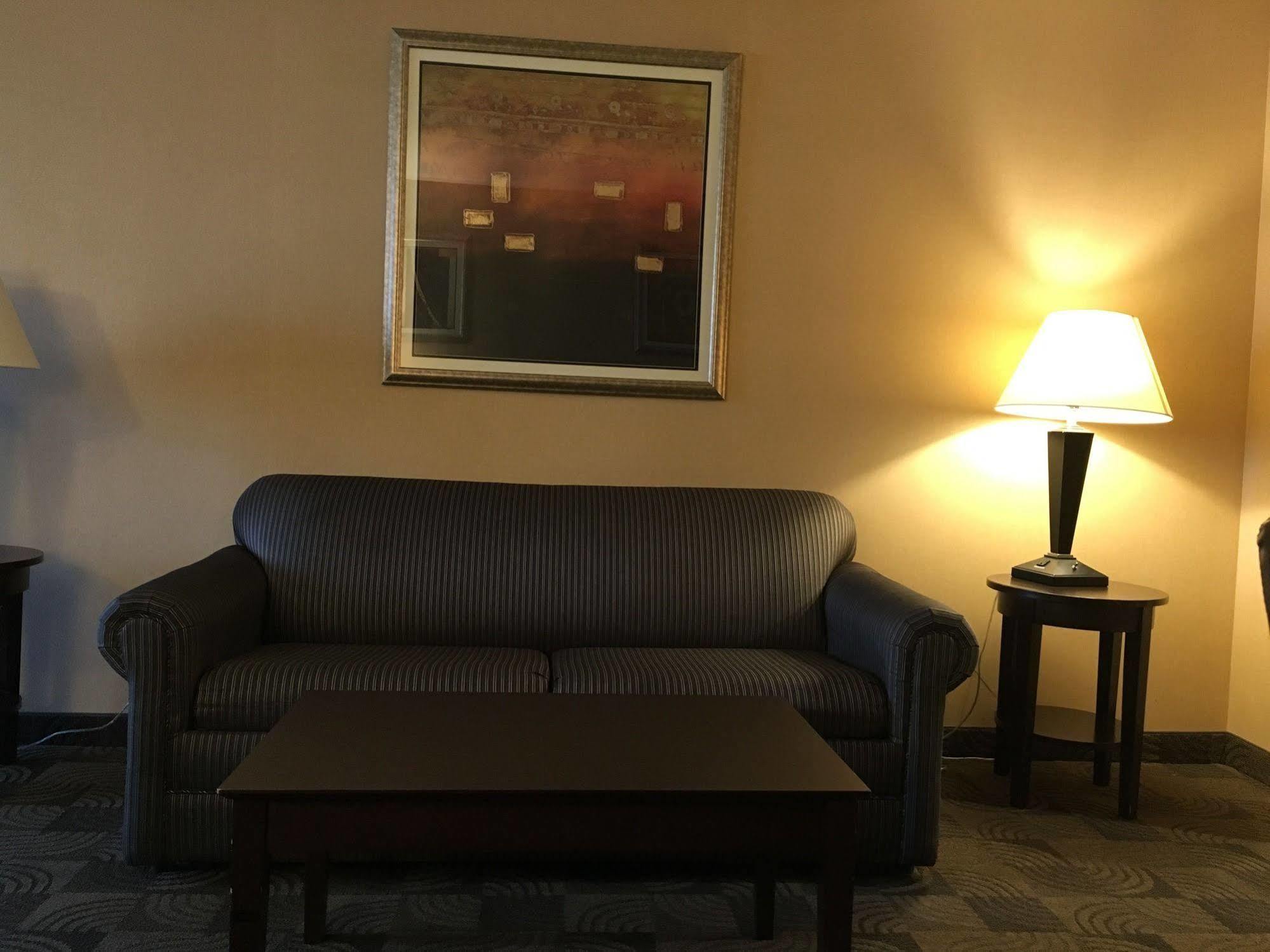 Wingate By Wyndham Tinley Park Hotel Exterior photo